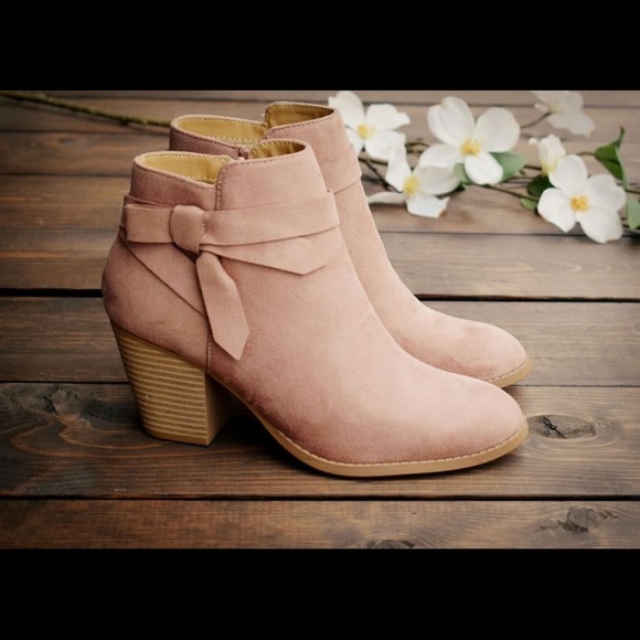 Elegant Side bow stacked heel Bootie - Picture 5 of 7